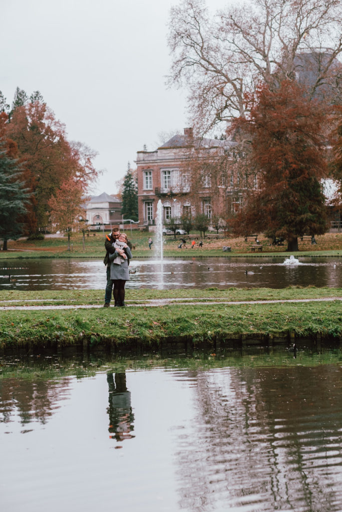 Séance couple aux couleurs de l'automne au château d'Hélécine